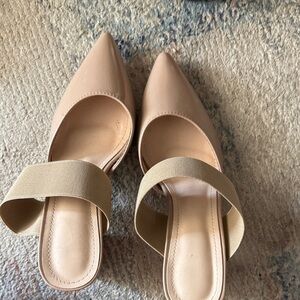 Pointed Toe Slip-On Flats in Nude